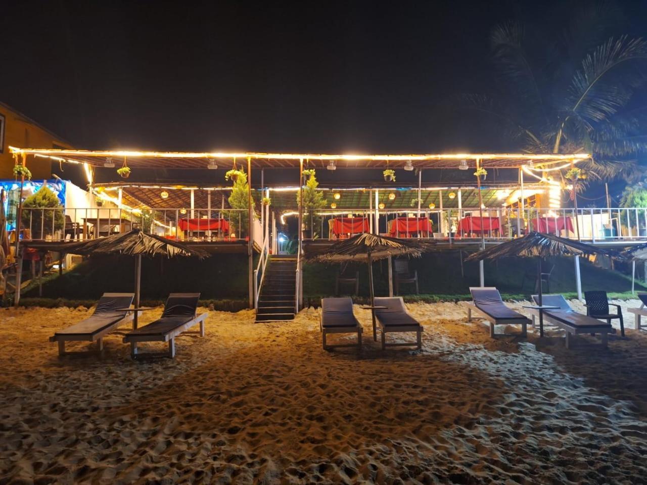 Happy Shack Beach And Wooden Huts Колва Экстерьер фото